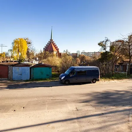 Mostek Riverside Calm By Bookinghost