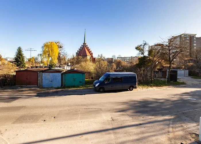 Mostek Riverside Calm By Bookinghost