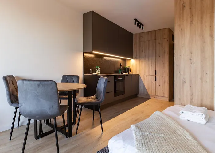 Mostek Riverside Calm By Bookinghost * Gdańsk